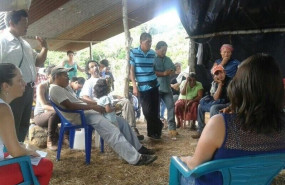 ep la viceministra de costa rica ana gabriel zuniga aponte con indigenas en salitre
