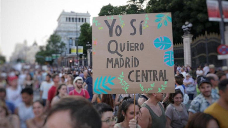 Manifestación a favor de Madrid Central en Madrid | Jesús Hellín - Europa Press ep manifestacionfavormadrid centralmadrid 20190726203603