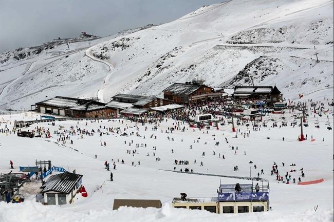 Panorámica de una de las zonas de la estación de esquí de Sierra Nevada | EUROPAPRESS/SIERRANEVADA/ARCHIVO ep panoramicaunalas zonasla estacionesqui de sierra nevada