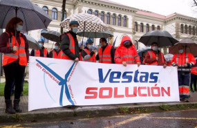 ep protesta de trabajadores de vestas frente a la xunta