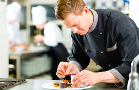 1575030070 la hostelera