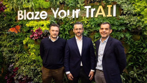 ep acuerdo entre ferrovial salesforce y ntt data