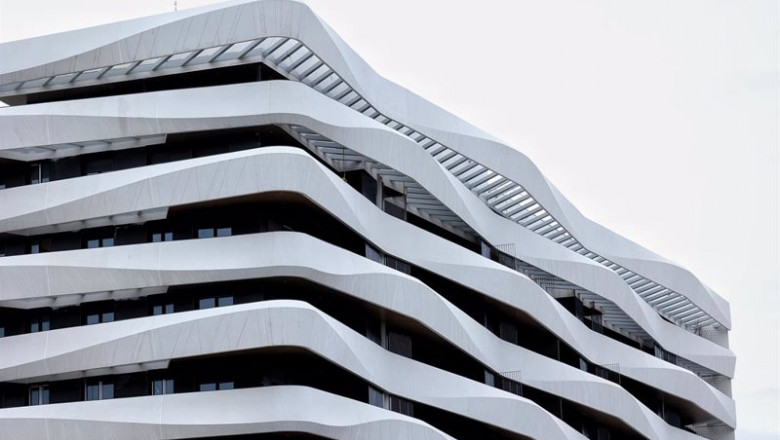 ep archivo   edificio de viviendas en construccion en madrid espana