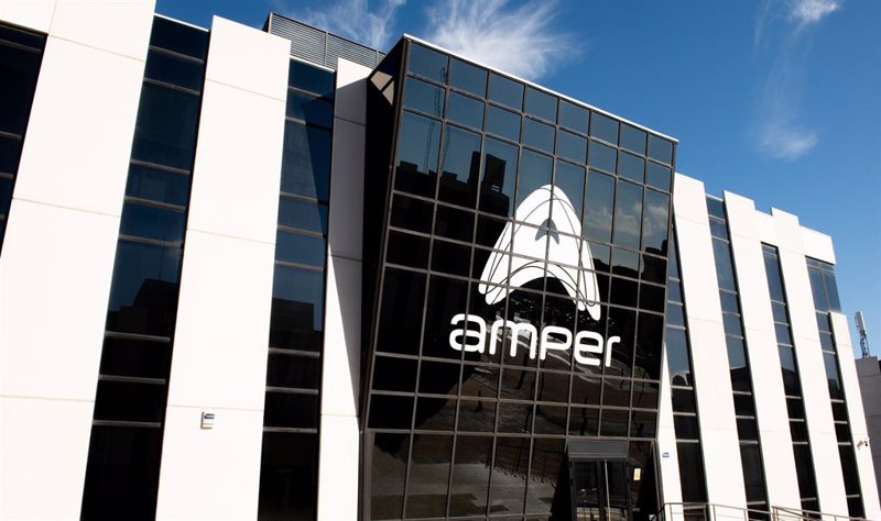 Amper coloca los primeros 30,7 millones de euros de su programa de bonos en el MARF