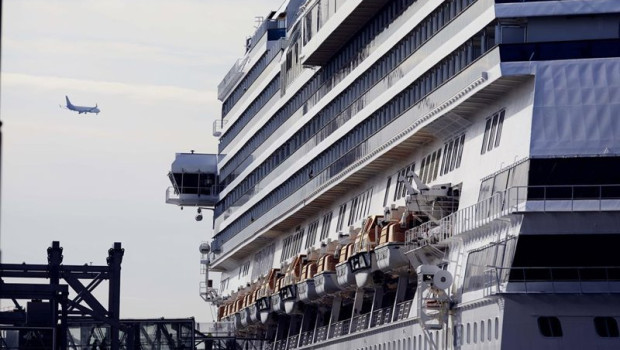 ep archivo   un crucero en el puerto de barcelona 20260317194803