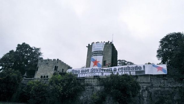 ep bng despliega pancartaspedir la devolucion del pazomeiras