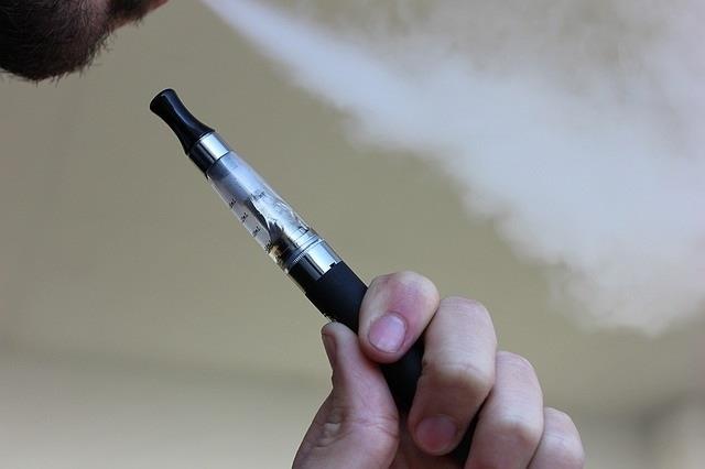 ep cigarrillo electronico vapeador vapeando e-cigar