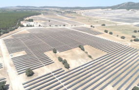 ep el complejo fotovoltaico ayora i ii iii en jarafuel valencia