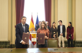 ep el ministro de agricultura luis planas y la presidenta de paradores raquel sanchez en la firma de