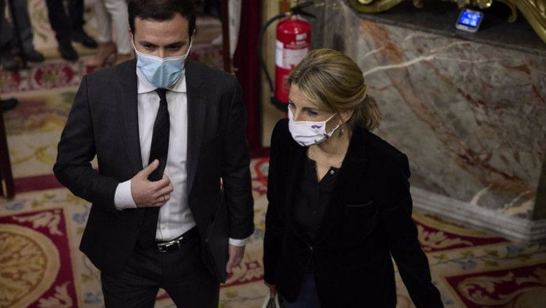 El ministro de Consumo, Alberto Garzón, y la vicepresidenta segunda y ministra de Trabajo y Economía Social, Yolanda Díaz, en el Congreso. | Jesús Hellín - Europa Press ep el ministro de consumo alberto garzon y la vicepresidenta segunda y ministra de trabajo y