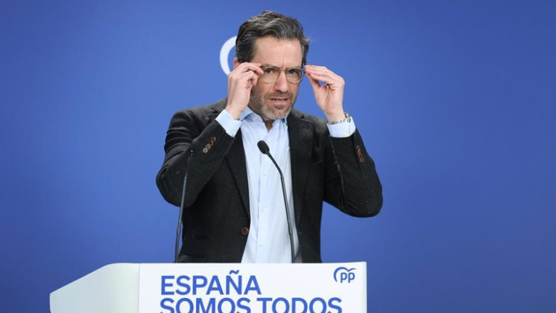 ep el portavoz del pp borja semper durante una rueda de prensa posterior al comite de direccion del ep el portavoz del pp borja semper durante una rueda de prensa posterior al comite de direccion del