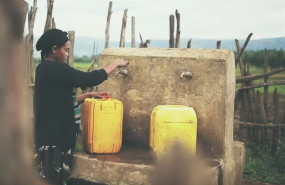 ep imagen de agua videoclipmanolo garciaelefantes para intermon oxfam
