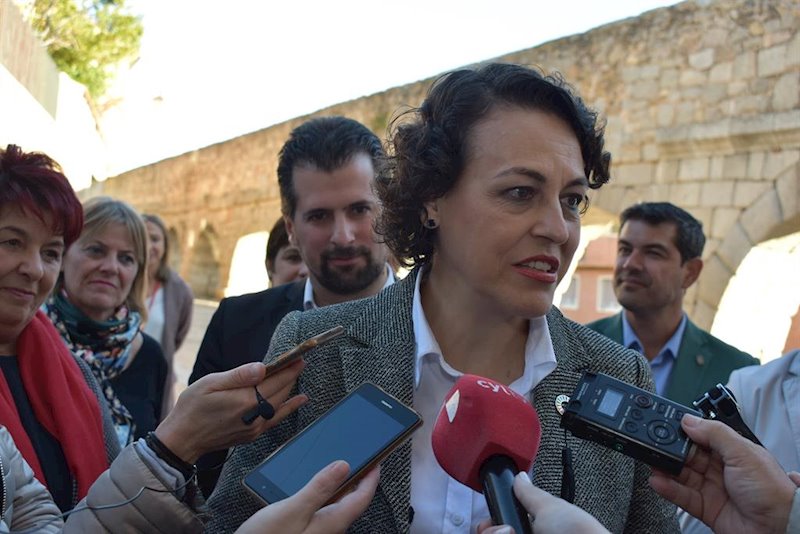 ep la ministra magdalena valerio atiende a los medios en segovia