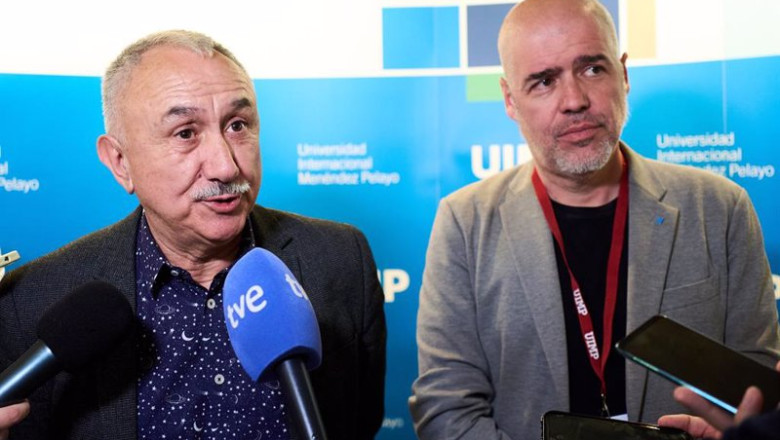 ep los secretarios generales de ugt de comisones obreras pepe alvarez y unai sordo atendiendo a los ep los secretarios generales de ugt de comisones obreras pepe alvarez y unai sordo atendiendo a los