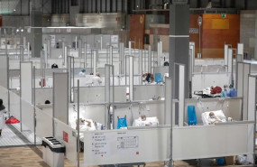 ep pacientes en el interior del hospital de campana montado en ifema en madrid para contagiados con