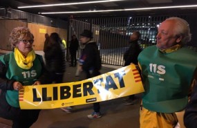 ep reparten 20000 banderolascamp noula libertadlos presos