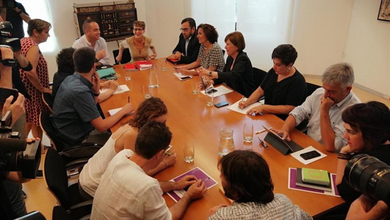 ep reunionpsn geroa bai podemos e i-eparlamentonegociaracuerdoprogramagobiernonavarra