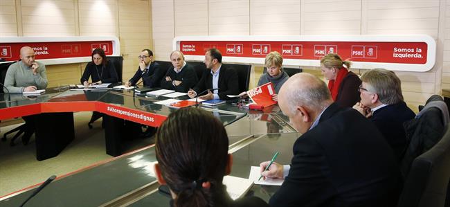 Reunión del PSOE con representantes de asociaciones de policías | PSOE ep reunionpsoerepresentantesasociacionespolicias