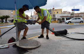 1614616186 brigada construyendo una red de fibra ptica