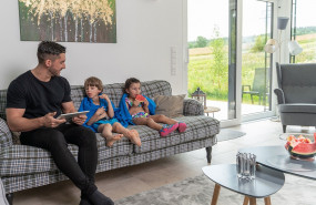 1646047938 picture 1 copy 2