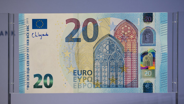 ecb dl euro bonds economy bank notes consumer inflation