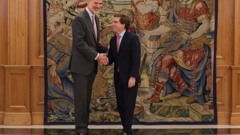 El alcalde de Madrid, José Luis Martínez-Almeida, es recibido en audiencia por SM el Rey Felipe VI en el Palacio de La Zarzuela. | Jesús Hellín - Europa Press ep alcaldemadrid jose luis martinez-almeida es recibidoaudienciasmrey felipe vipalaciola zarzuela
