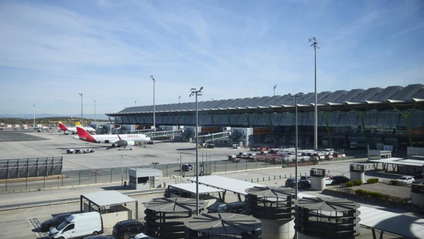 ep archivo   aviones en la terminal t4 del aeropuerto adolfo suarez madrid barajas a 30 de marzo de