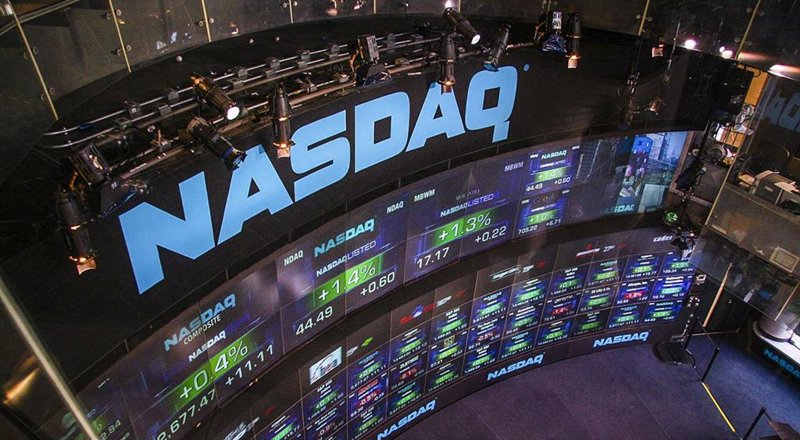 Wall Street cierra mixto y no consigue rebotar, con el Nasdaq extendiendo sus pérdidas