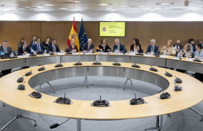 ep archivo   la vicepresidenta primera y ministra de hacienda maria jesus montero 6i y el ministro