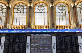 ep archivo   un panel del ibex 35 en el palacio de la bolsa a 9 de febrero de 2023 en madrid espana 20230324184204