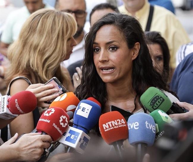 Begoña Villacís atiende a los medios de comunicación tras visitar Villaverde | COMUNIDAD DE MADRID ep begona villacis atiendelos medioscomunicacionvisitar villaverde