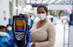 ep comprobacion de temeperatura por el coronavirus en ecuador