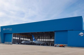 ep el nuevo hangar de globalia mantenimiento en madrid recibe su primer avion de air europa