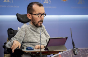ep el portavoz de unidas podemos en el congreso pablo echenique comparece antes de una sesion ep el portavoz de unidas podemos en el congreso pablo echenique comparece antes de una sesion
