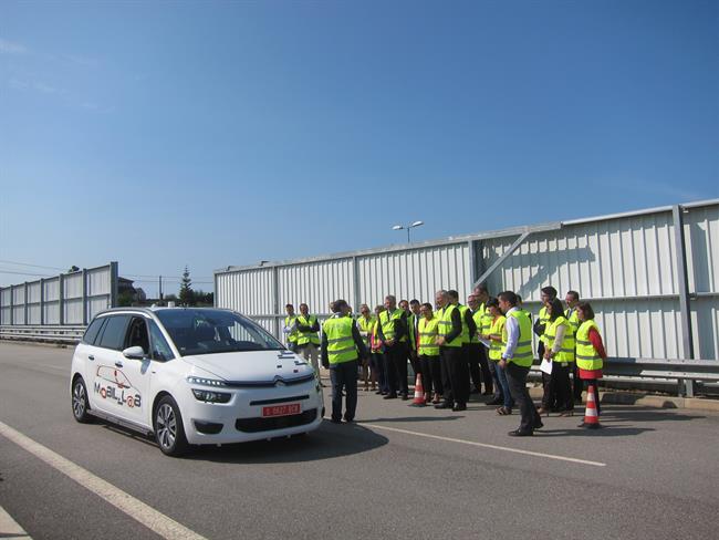 Encuentro del PSA en el Centro Tecnológico de Automoción de Galicia | EUROPA PRESS ep encuentropsacentro tecnologicoautomociongalicia