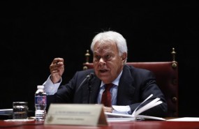 ep gonzalez asistela presentacionlibrofuturola sanidadespana