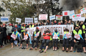ep hosteleros gallegos en su llegada al congreso en madrid espana a 21 de diciembre de 2020