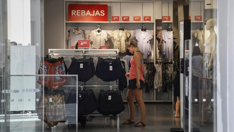 ep imagenesrecursolas rebajasverano 2019 interiorla tienda hmla calle velazquez sevilla