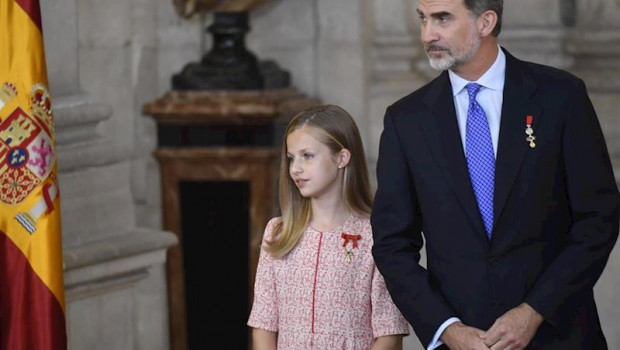 ep la princesa de asturias leonor de borbon y el rey felipe vi durante el acto de imposicion de