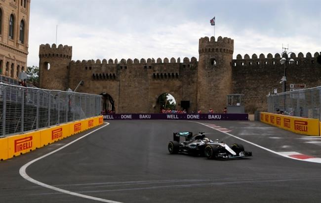 ep lewis hamilton gran premio europa baku