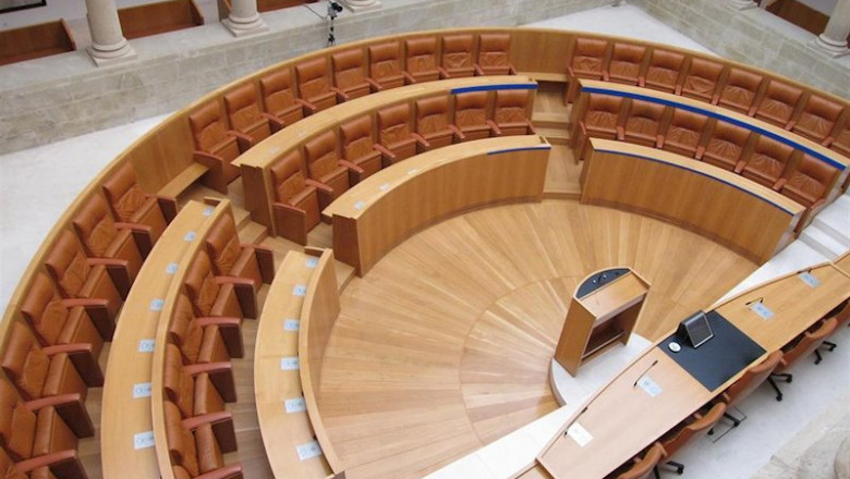 ep parlamento de la rioja escanos vacios