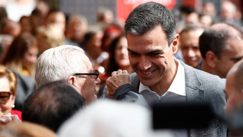 Pedro Sánchez participa en un acto en el Centro Municipal de Mayores Juan Muñoz de Leganés (Madrid) | Óscar J.Barroso - Europa Press ep pedro sanchez participaun actocentro municipalmayores juan munozleganes madrid