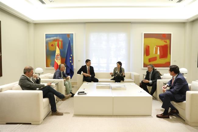 ep pedro sanchez recibelos agentes socialesmoncloa