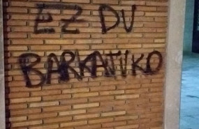 ep pintadas en una sede del pnv en portugalete