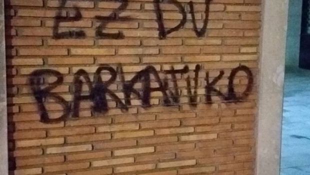 ep pintadas en una sede del pnv en portugalete