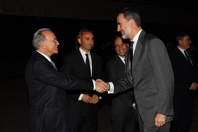 ep rey felipe vi saludaisidro faine