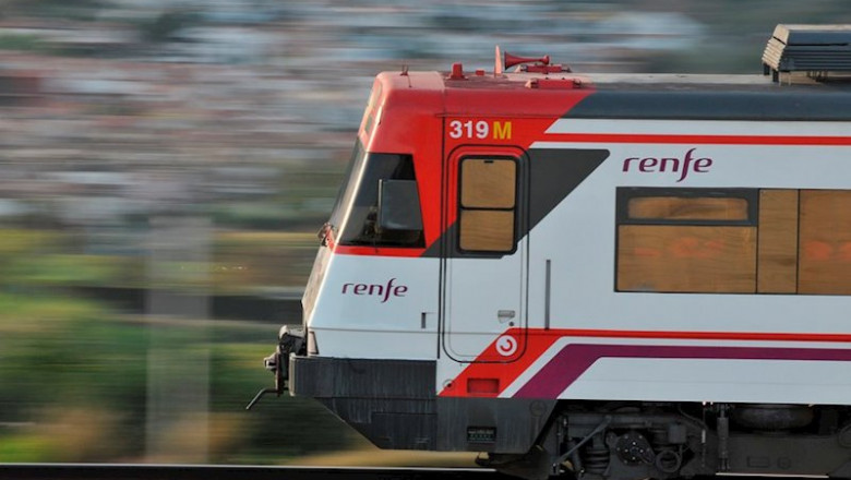 Tren de Cercanías de Renfe. | UGT FERROVIARIO - Archivo ep tren de cercanias de renfe 20200316171004