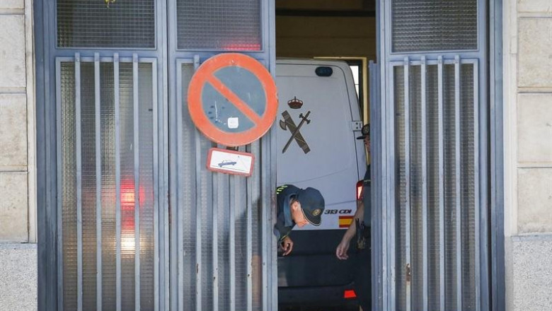 ep un coche de la guardia civil en un juzgado
