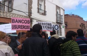 ep vecinosmiembrosla plataforma antidesahuciosconcentranla casa