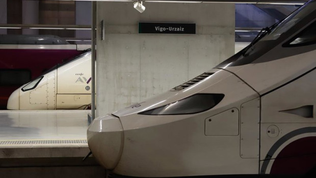 ep anden vacio durante el segundo dia consecutivo sin operativa en la estacion de tren de vigo de